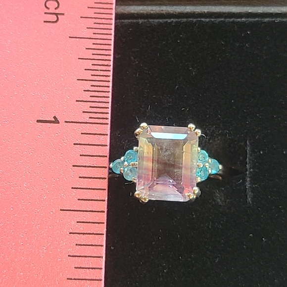 Beautiful Bi-Color Fluorite ring - Picture 4 of 6
